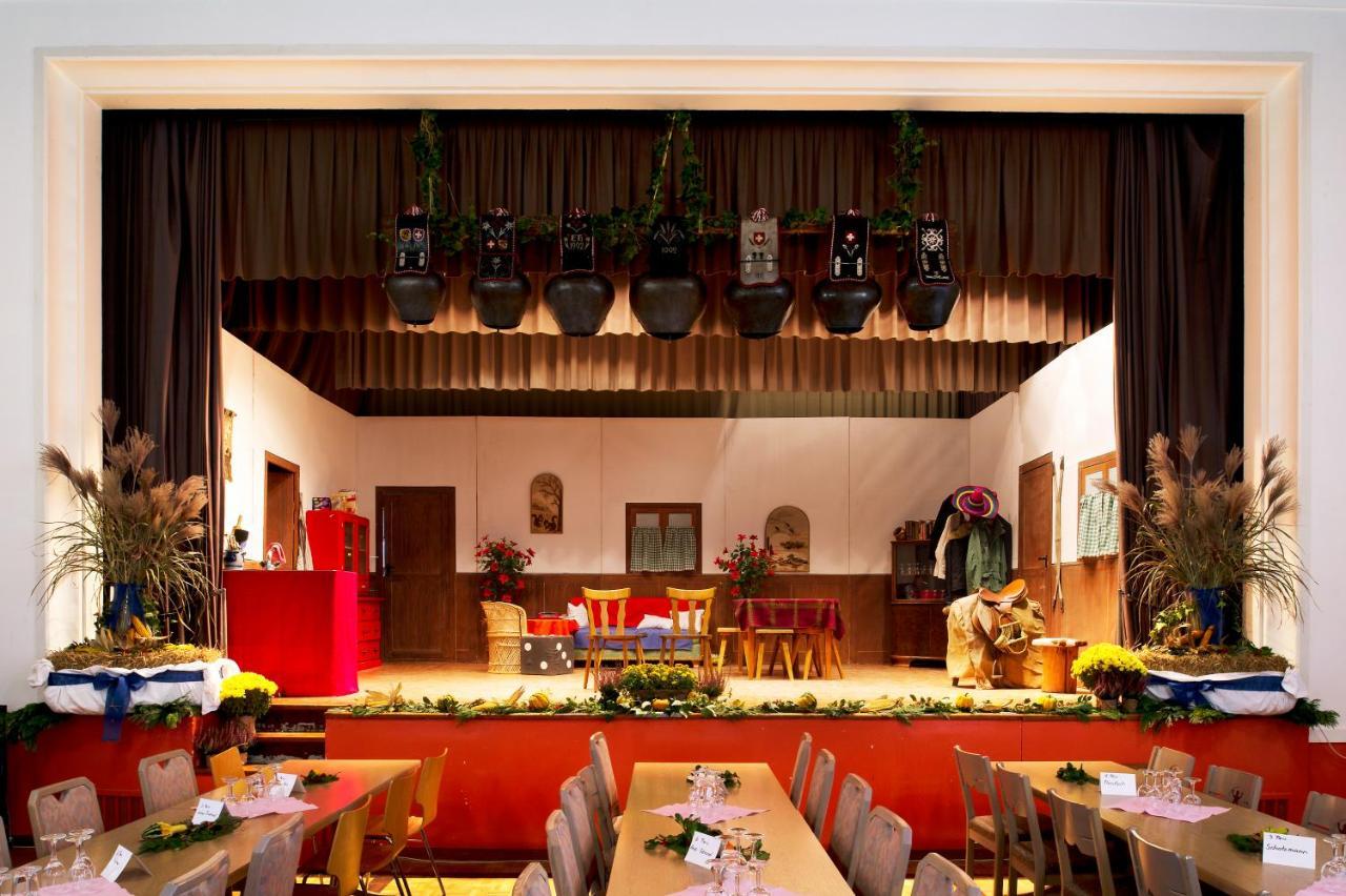 Gasthof Zum Wilden Mann Aarwangen Exterior foto